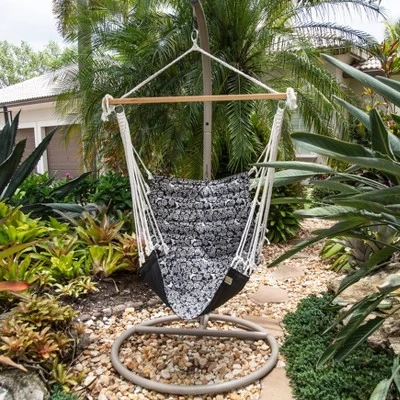4' Frida Kahlo Outdoor Hammock Chair - Classic Accessories 2 4' Frida Kahlo Outdoor Hammock Chair - Classic Accessories - Image 2